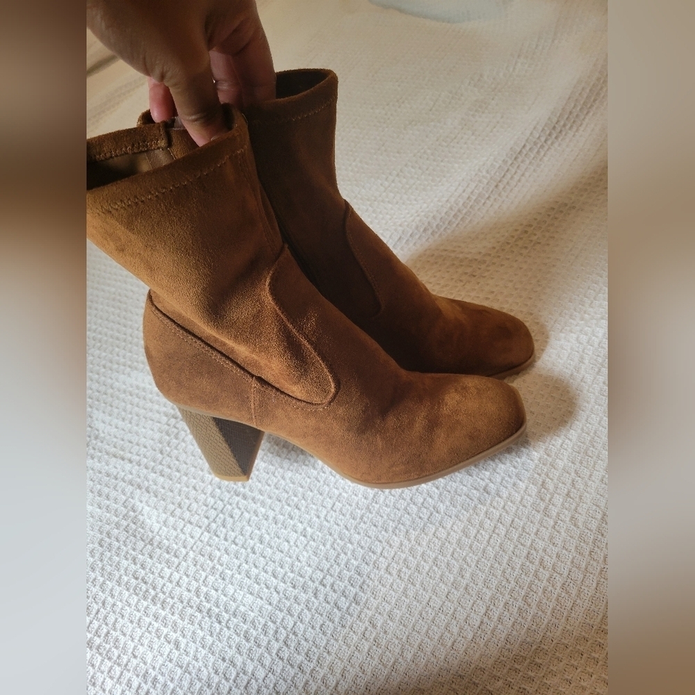 Dolce Vita Tan Suede Heeled Boots - Picture 2 of 10